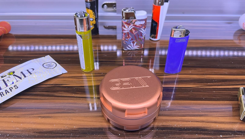 Which Cannabis Grinder Material Is Best for You?